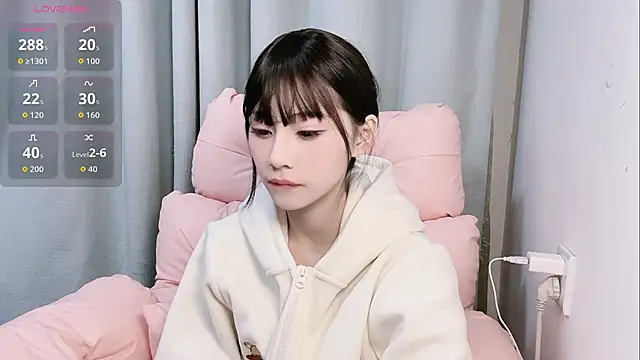 lris-Beauty online show from November 2025 01:06:02 PM