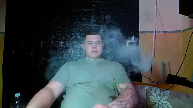 Snapshot of CuteButNaughty_ chatting on February 2026 10:16:01 PM CuteButNaughty online show from February 2026 10:16:01 PM