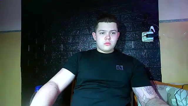 Snapshot of CuteButNaughty_ chatting on February 2026 07:34:01 PM CuteButNaughty online show from February 2026 07:34:01 PM