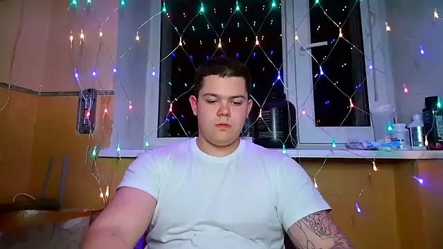 Snapshot of CuteButNaughty_ chatting on March 2026 08:37:01 PM CuteButNaughty online show from March 2026 08:37:01 PM