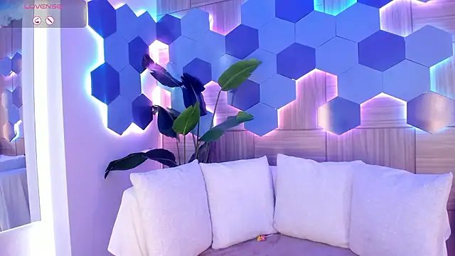 sofiaivanova online show from February 2026 03:37:01 AM