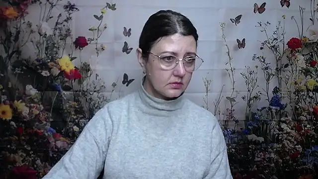 RoseHille online show from November 2025 03:02:01 PM