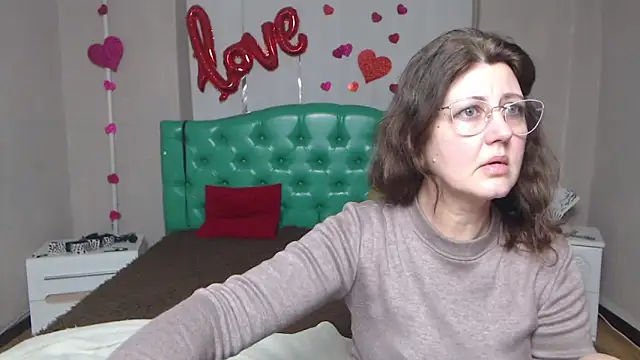 RoseHille online show from February 2026 05:54:01 PM