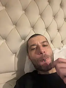 Snapshot of Kinkycouple142 chatting on February 2026 04:06:02 PM Kinkycouple142 online show from February 2026 04:06:02 PM