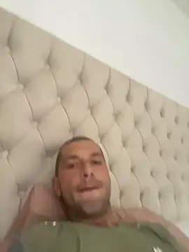 Snapshot of Kinkycouple142 chatting on June 2026 05:25:01 PM Kinkycouple142 online show from June 2026 05:25:01 PM
