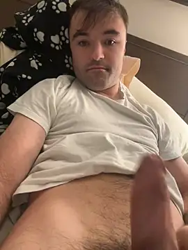 Snapshot of Rkoury39 chatting on November 2025 02:17:02 AM Rkoury39 online show from November 2025 02:17:02 AM