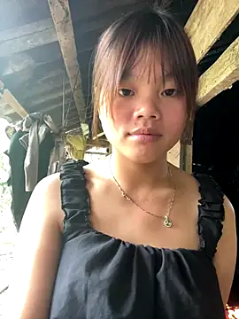 Hilary118 online show from November 2025 04:33:02 AM