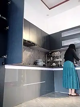   Anna    online show from January 2026 02:39:01 AM