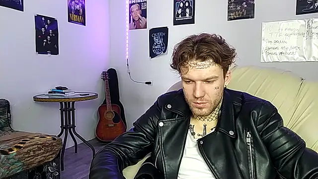 Huntall77 online show from February 2026 07:01:01 AM