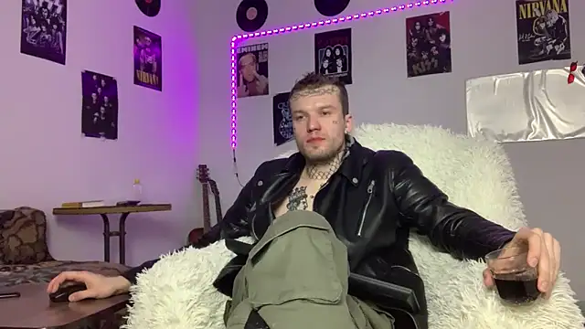 Huntall77 online show from March 2026 05:30:01 PM