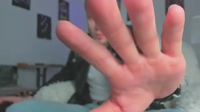 Huntall77 online show from March 2026 05:45:02 AM