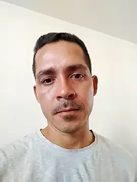 Damian-liam online show from November 2025 04:51:02 PM