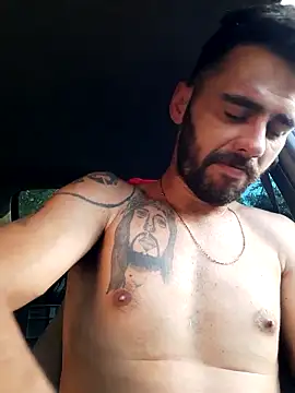 willgol1999 online show from November 2025 08:41:01 PM