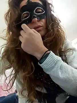 Snapshot of Giorgia13 chatting on December 2025 05:40:02 PM Giorgia13 online show from December 2025 05:40:02 PM