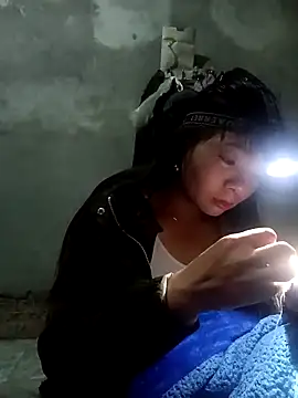 vangkt-cute online show from December 2025 08:14:02 PM