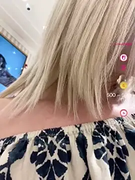 Snapshot of HOTLadyluna chatting on April 2026 01:41:02 PM HOTLadyluna online show from April 2026 01:41:02 PM