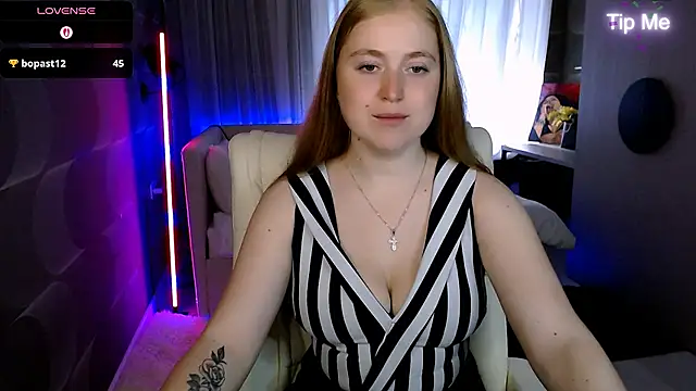 Snapshot of Kate_Moan chatting on June 2026 05:24:01 AM Kate Moan online show from June 2026 05:24:01 AM