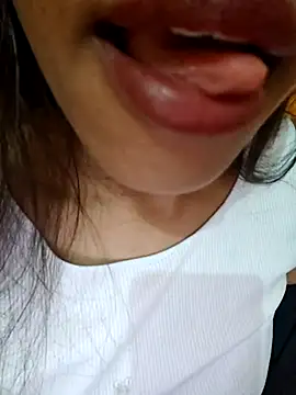 Hot  girls001 online show from November 2025 02:11:01 PM