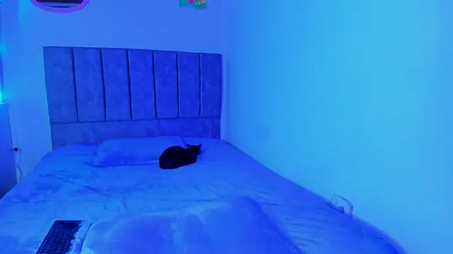 kiity hot 6 online show from April 2026 04:02:02 PM