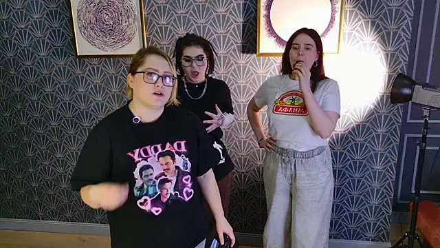 Snapshot of Admincore chatting on November 2025 06:23:02 PM Admincore online show from November 2025 06:23:02 PM