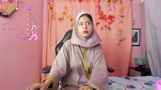 NaylaAbadi online show from February 2026 12:20:01 PM