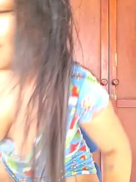 Snapshot of Sarahy- chatting on February 2026 01:03:01 PM Sarahy- online show from February 2026 01:03:01 PM