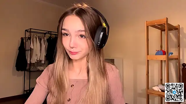 HoaPatton online show from November 2025 11:35:01 AM