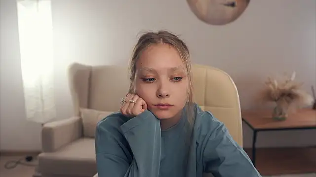 AdalineSheetz online show from November 2025 01:21:02 PM