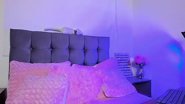 hazz smith online show from November 2025 01:00:02 AM