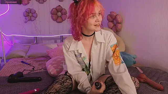 Awawrin online show from May 2026 08:50:02 PM