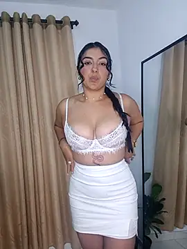 Snapshot of ViolettaWalton1 chatting on November 2025 02:43:02 AM ViolettaWalton1 online show from November 2025 02:43:02 AM