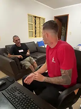 Lucasjandre online show from December 2025 09:55:02 PM