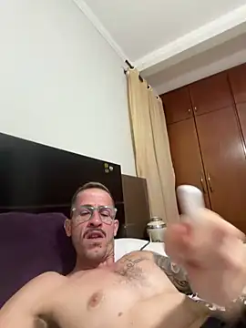 Snapshot of Lucasjandre chatting on May 2026 01:13:01 AM Lucasjandre online show from May 2026 01:13:01 AM