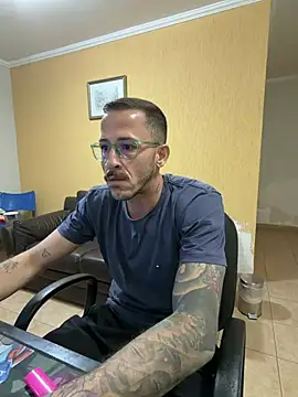 Lucasjandre online show from August 2026 09:29:02 PM