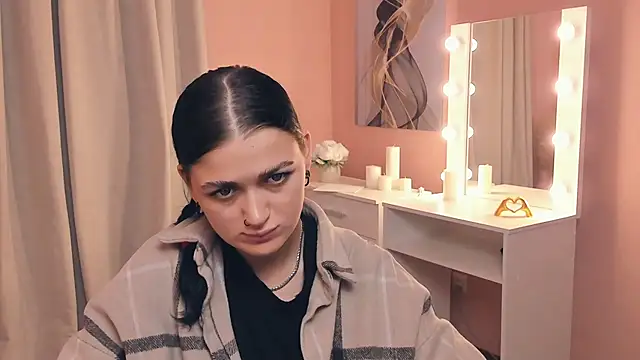 ShanelLevoy online show from November 2025 08:13:02 AM