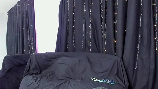 AnitSky online show from November 2025 06:39:01 PM