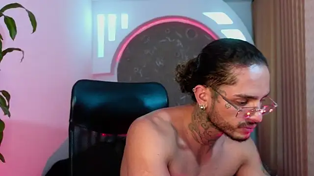 Alanrodgers online show from December 2025 04:41:02 AM