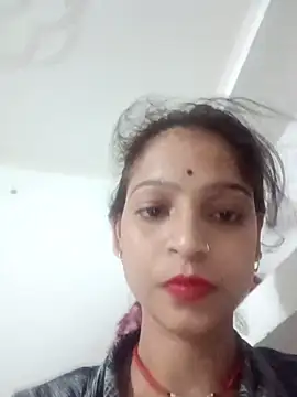 Mohnicute online show from April 2026 07:16:02 PM