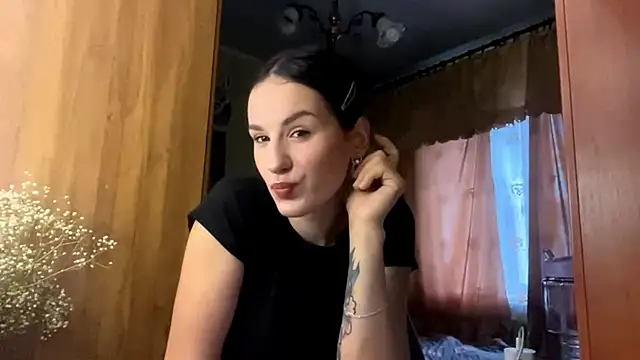 AliciaCapehart online show from November 2025 06:13:01 AM