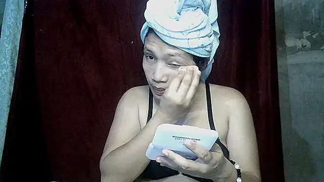Snapshot of xwindyxxx chatting on May 2026 12:24:01 PM xwindyxxx online show from May 2026 12:24:01 PM