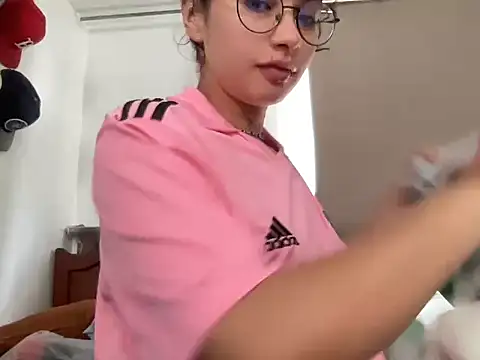 Dreana online show from February 2026 05:14:01 PM