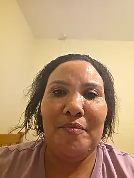 Curvy-Nthabi X online show from November 2025 07:47:02 PM