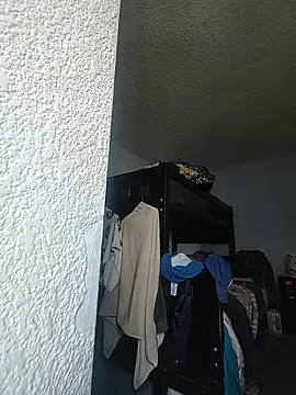 Snapshot of ianyoung18 chatting on November 2025 09:15:01 PM ianyoung18 online show from November 2025 09:15:01 PM