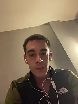 Snapshot of 18k_boss chatting on November 2025 09:03:02 PM 18k boss online show from November 2025 09:03:02 PM