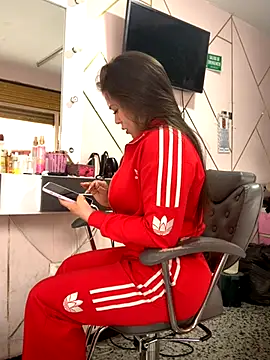 XIIMENA7 online show from November 2025 07:24:01 PM