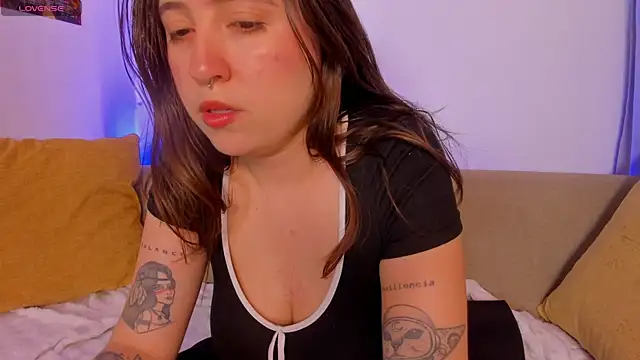 Ana Torres  online show from July 2026 06:25:01 PM