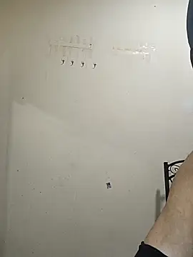 Snapshot of Hamoudy50 chatting on November 2025 10:42:02 PM Hamoudy50 online show from November 2025 10:42:02 PM