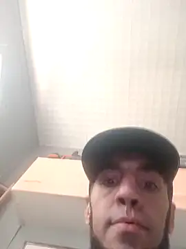 hotguy71000 online show from April 2026 12:52:02 PM