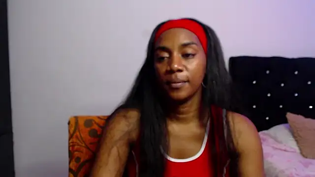 AishaOwens online show from December 2025 08:03:01 PM