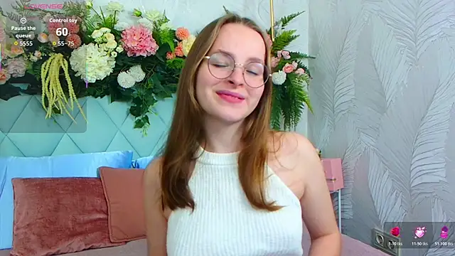 MadisonSmitt online show from November 2025 05:11:01 AM